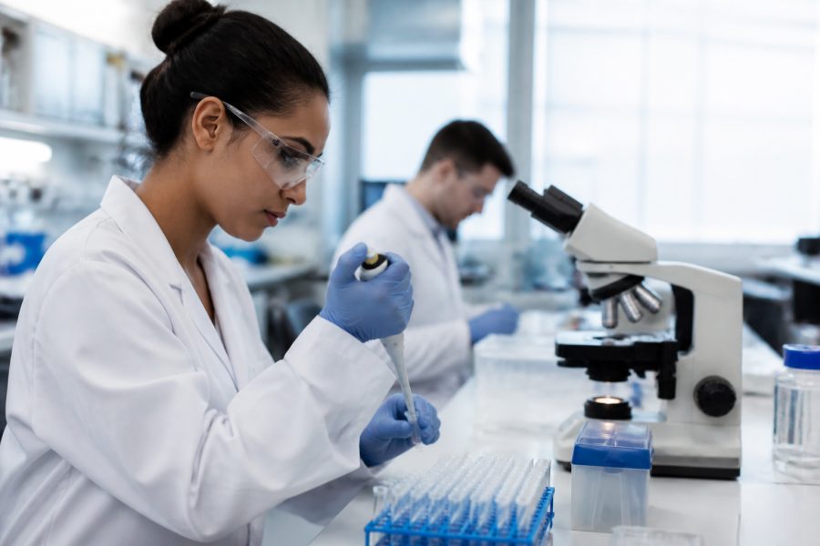 Anvisa altera diretrizes para controle de qualidade em laboratórios