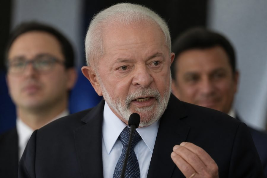 Atitude irresponsável, diz Lula após revogação de visto de embaixadora