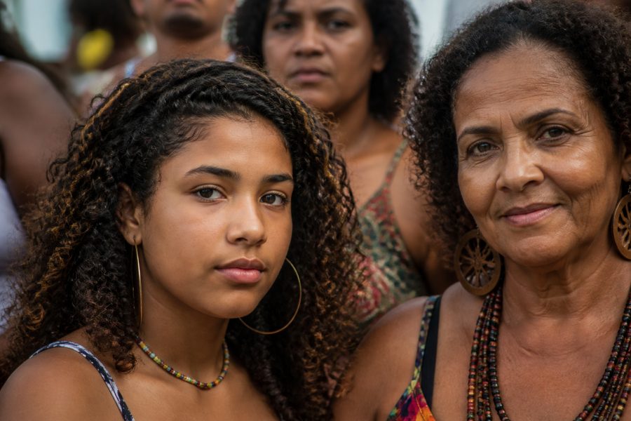 Caminhos da Reportagem explora a identidade parda no Brasil