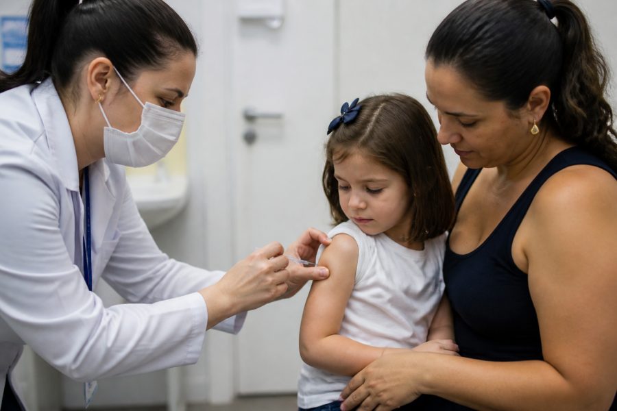 Campanha contra sarampo vacinou 280 mil pessoas em SP em uma semana
