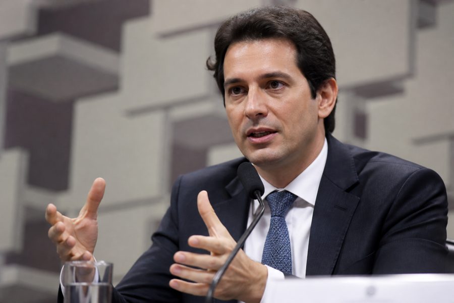 Ministro da Fazenda defende ampliação do comércio exterior brasileiro