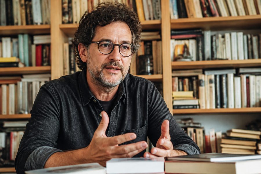 Itamar Vieira Junior explora dor e reflexão em sua nova obra literária