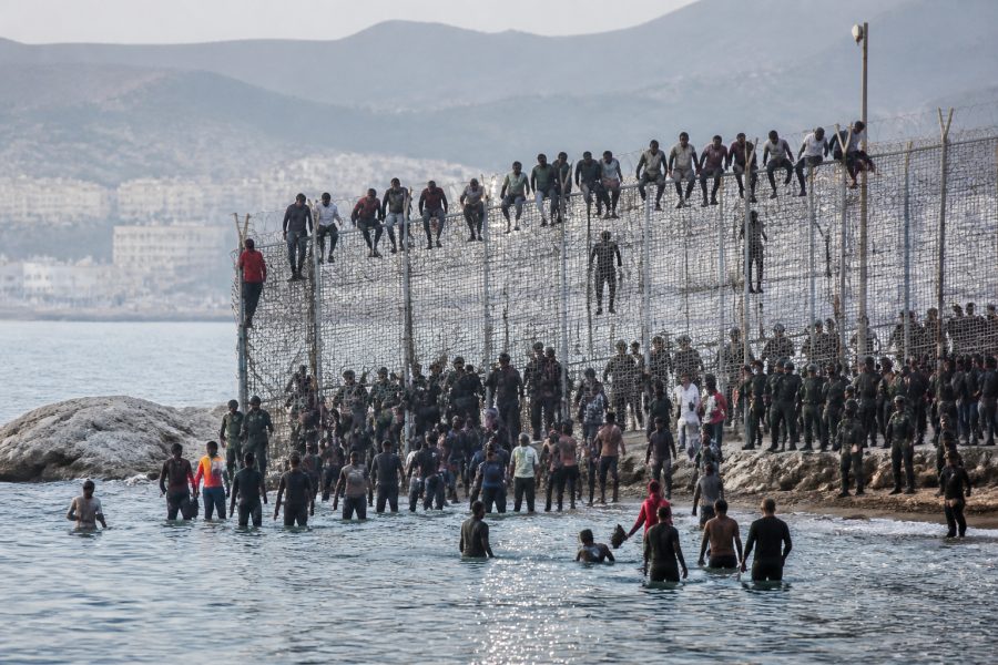 Crise de imigração em Ceuta: Divergências sobre papel de Marrocos