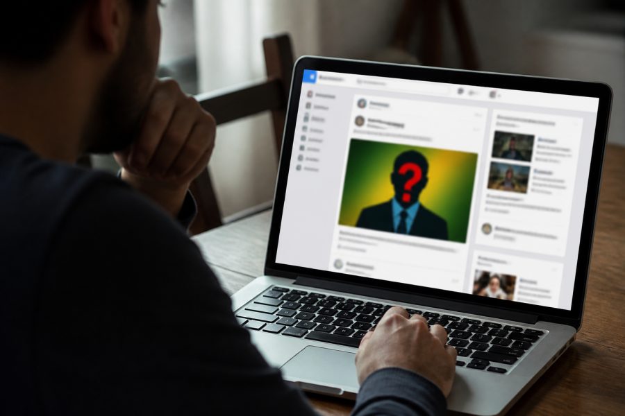 Facebook falha em bloquear anúncios com desinformação eleitoral, alerta ONG