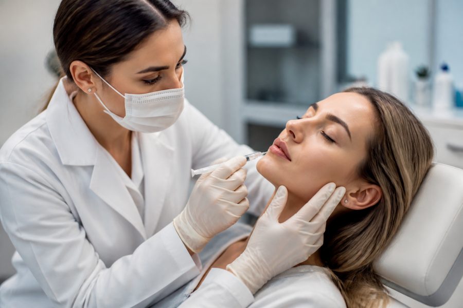 Justiça Federal anula norma que autoriza dentistas a realizar harmonização facial