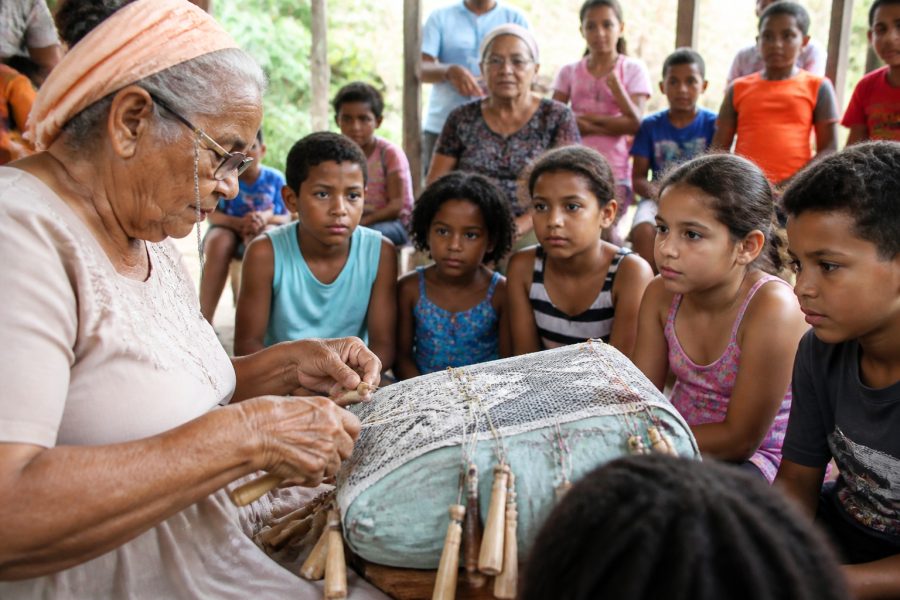 Cultura Popular em Brasília: Mestres Celebram Tradições Vivas