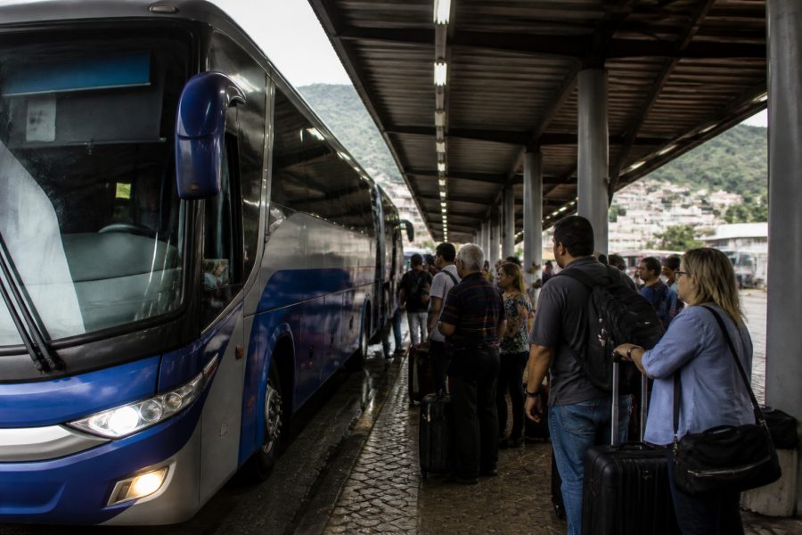 Acidente em Petrópolis: ônibus não tinha autorização para viagem interestadual