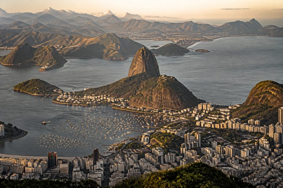 Rio exonera 6,1 mil comissionados e prevê economia de R$ 221 milhões
