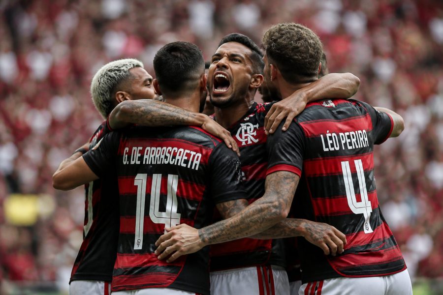 Rodada ajuda e Flamengo volta a depender apenas de si no Brasileirão