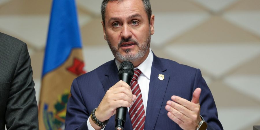 Ministro Mendonça afasta Andrei Rodrigues da Polícia Federal em medida drástica