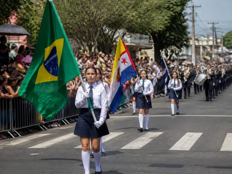 Mogi Mirim Celebra 204 Anos da Independência com Grande Desfile