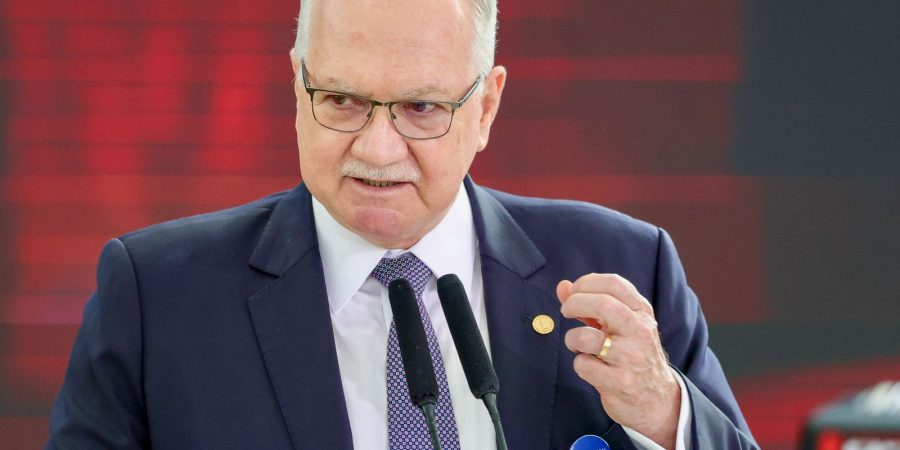 STF: Fachin dá prazo de 5 dias para Mendonça e Gonet se manifestarem