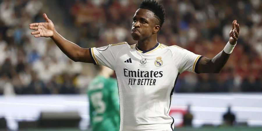 Vinicius Jr., Marquinhos e Gabriel Magalhães na disputa pelo Bola de Ouro 2026